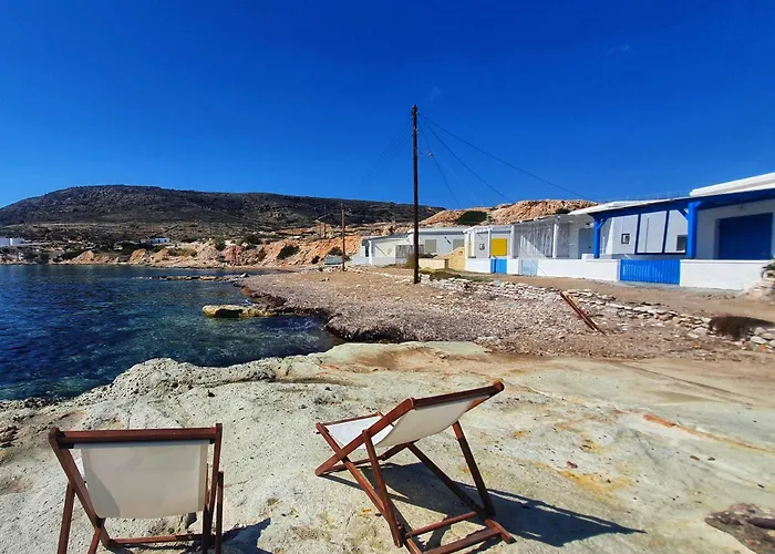 Zacharias Seaside * Kímolos