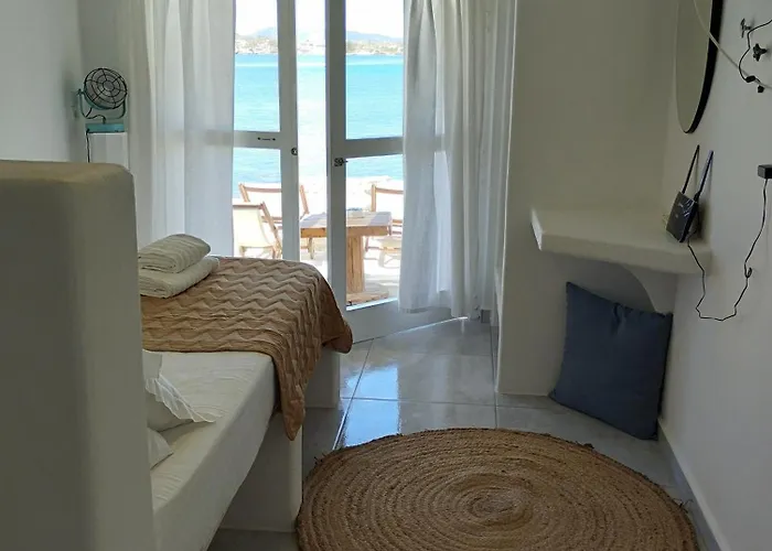 Zacharias Seaside Feriehus Kímolos