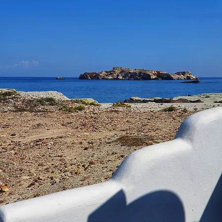Zacharias Seaside * Kímolos