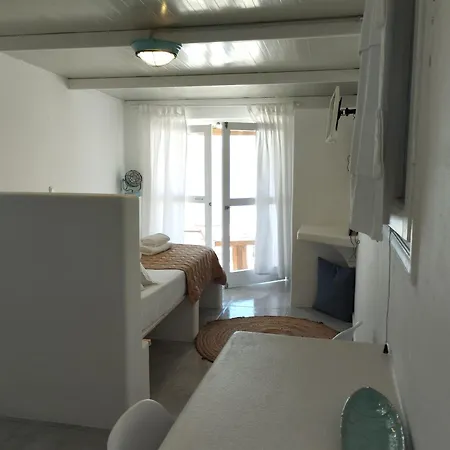 Zacharias Seaside Kímolos