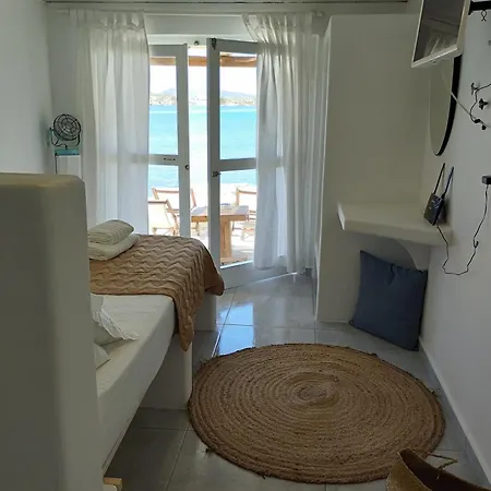 Zacharias Seaside Feriehus Kímolos