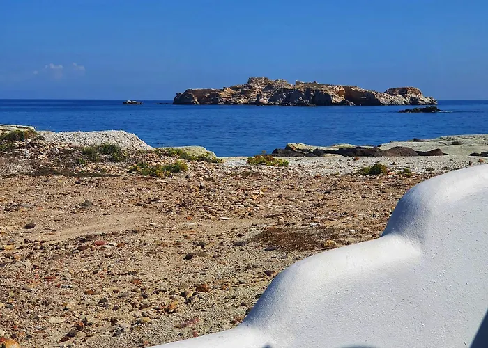 Zacharias Seaside * Kímolos